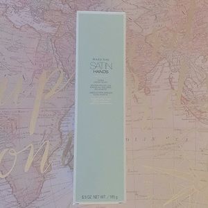 Mary Kay Satin Hands